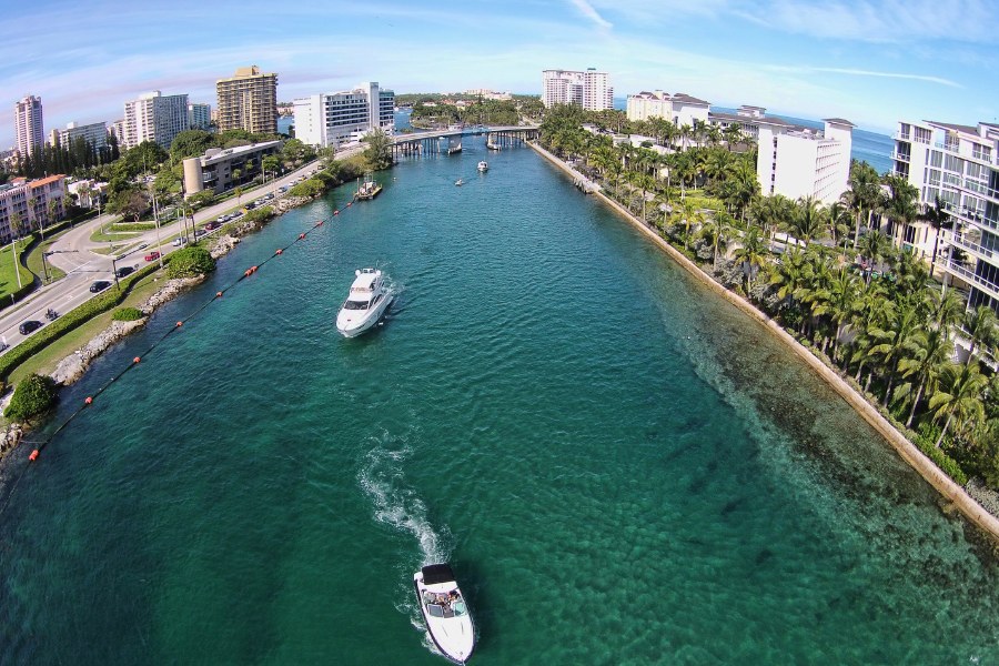 Leisure boating in Boca Raton Florida